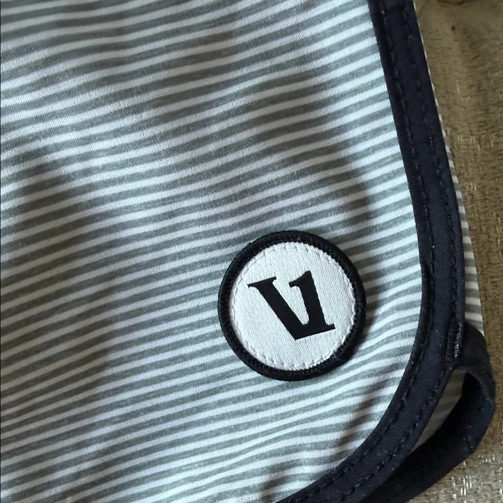 Vuori Men's 36 Striped‎ Black and Gray Board Shorts